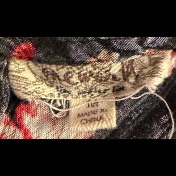 Free World Navy Blue & Red Floral Boho Tank Blouse - Picture 4 of 4